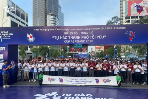TP Hồ Chí Minh: gần 1.000 nhà báo tham gia Giải đi bộ - chạy bộ “Tự hào thành phố tôi yêu”