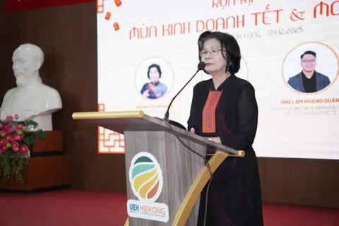 Tết 2026: sức mua thách thức, doanh nghiệp cần đổi mới với tư duy "Tôi trước tiên"