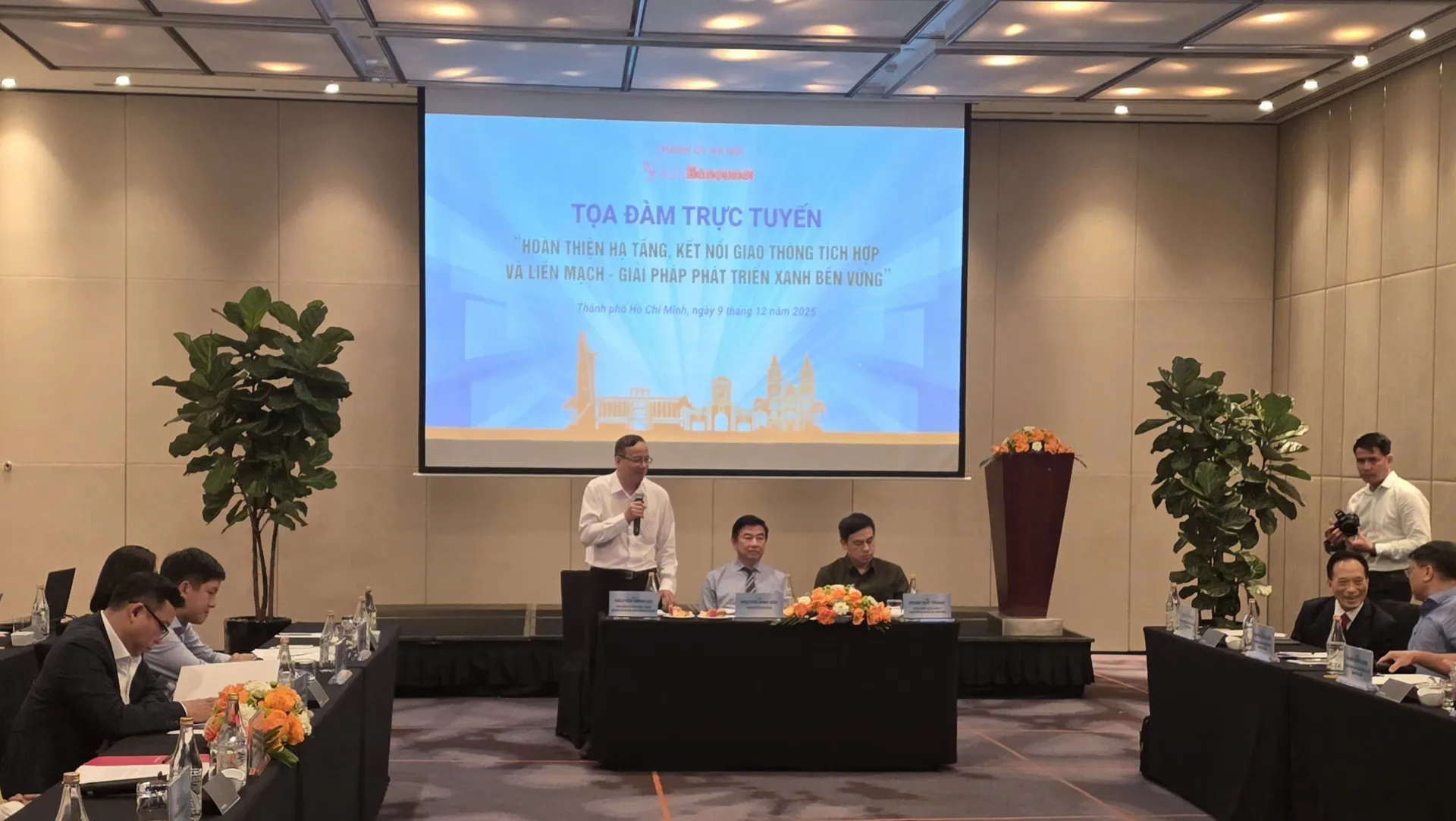 TP Hồ Chí Minh quyết liệt hoàn thiện hạ tầng giao thông xanh: Metro tăng tốc, sạc điện chung tay