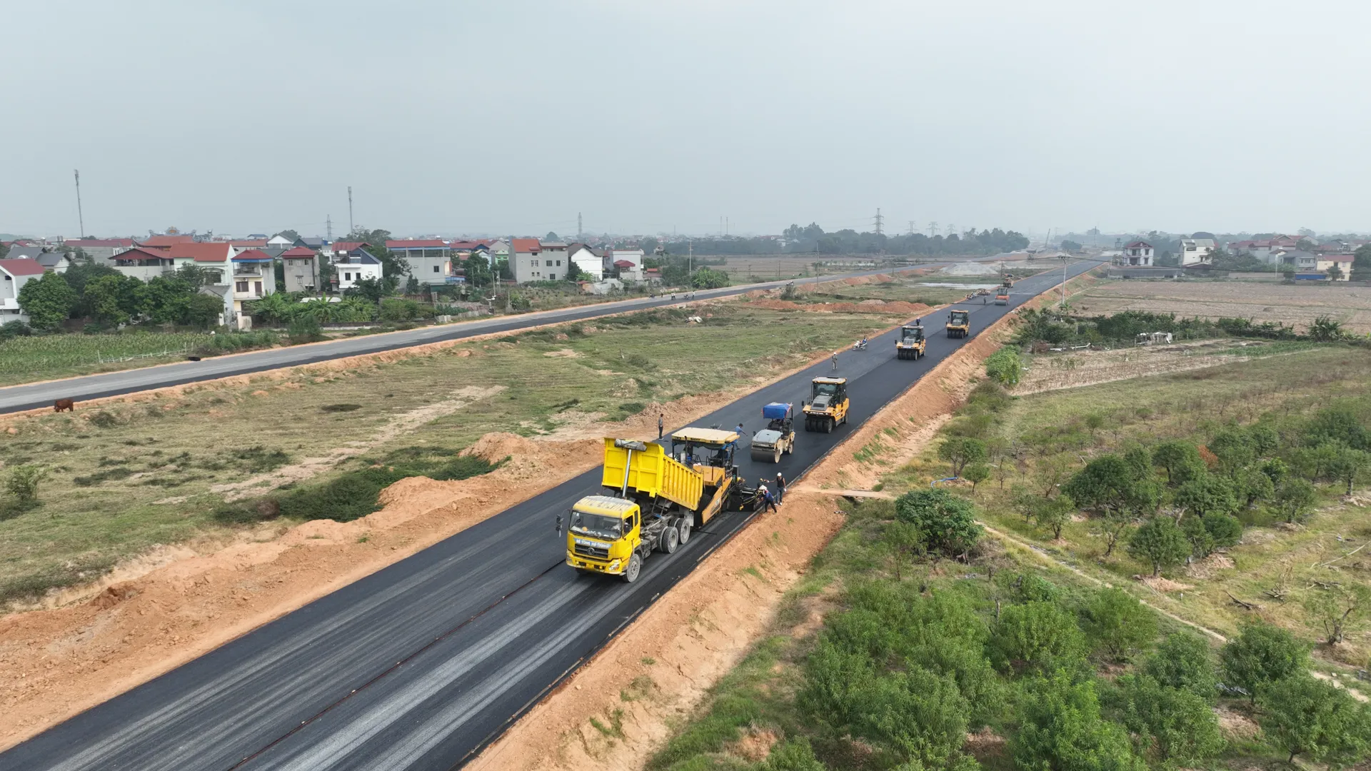 Xã Tiến Thắng hoàn thành 100% bàn giao mặt bằng thi công Dự án đường Vành đai 4 - Vùng Thủ đô