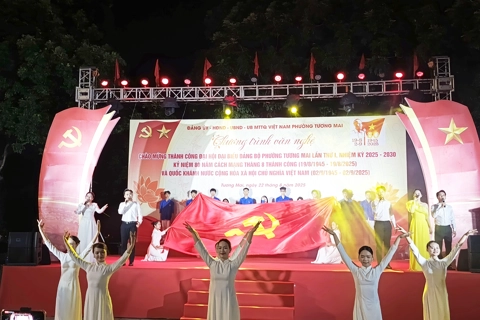 Tương Mai rực rỡ sắc màu nghệ thuật chào mừng Đại hội Đảng bộ phường lần thứ Nhất