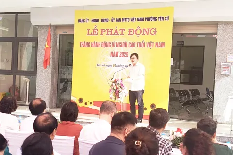 Phường Yên Sở: Hơn 300 người cao tuổi được khám sức khỏe miễn phí