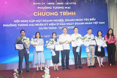 Phường Tương Mai tôn vinh tinh thần khởi nghiệp và phát triển vì cộng đồng của doanh nghiệp