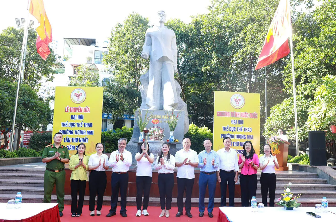 Phường Tương Mai tổ chức Lễ xin lửa và rước đuốc mở màn Đại hội Thể dục Thể thao lần thứ Nhất năm 2025