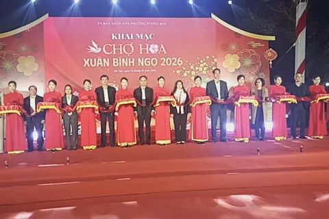 Khai mạc Hội chợ hoa xuân Bính Ngọ năm 2026 phường Tương Mai