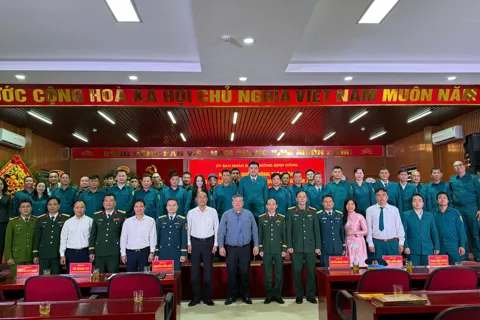 Phát huy sức mạnh toàn dân, LLVT Định Công sẵn sàng cho nhiệm vụ quốc phòng trong tình hình mới