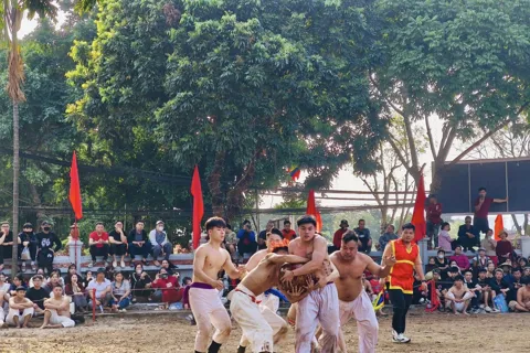 Phường Lĩnh Nam tổ chức nhiều hoạt động văn hóa - thể thao đầu xuân Bính Ngọ