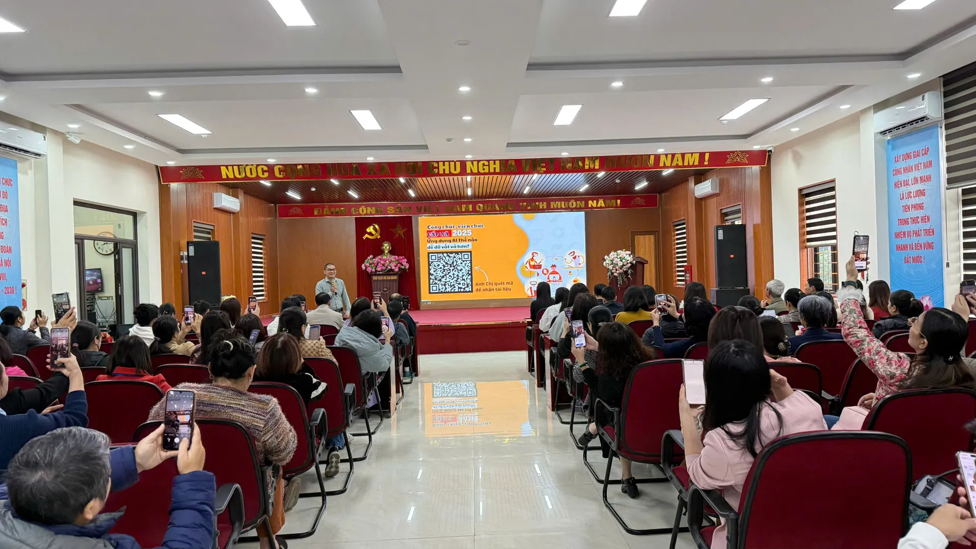 Ngày hội toàn dân học tập số phường Định Công: Lan tỏa tinh thần chuyển đổi số đến cơ sở