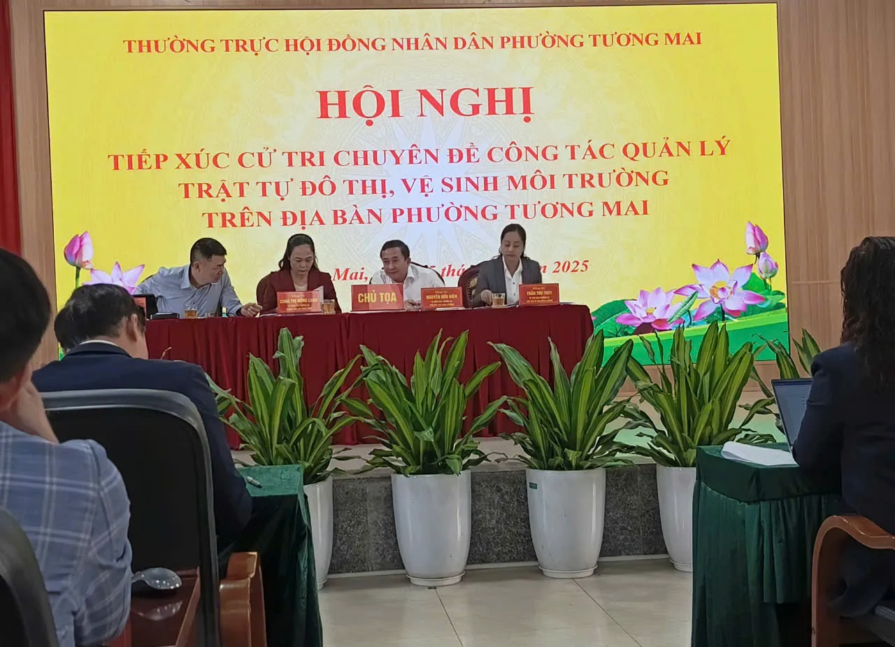 Thường trực HĐND phường Tương Mai tiếp xúc cử tri chuyên đề vệ sinh môi trường, trật tự đô thị