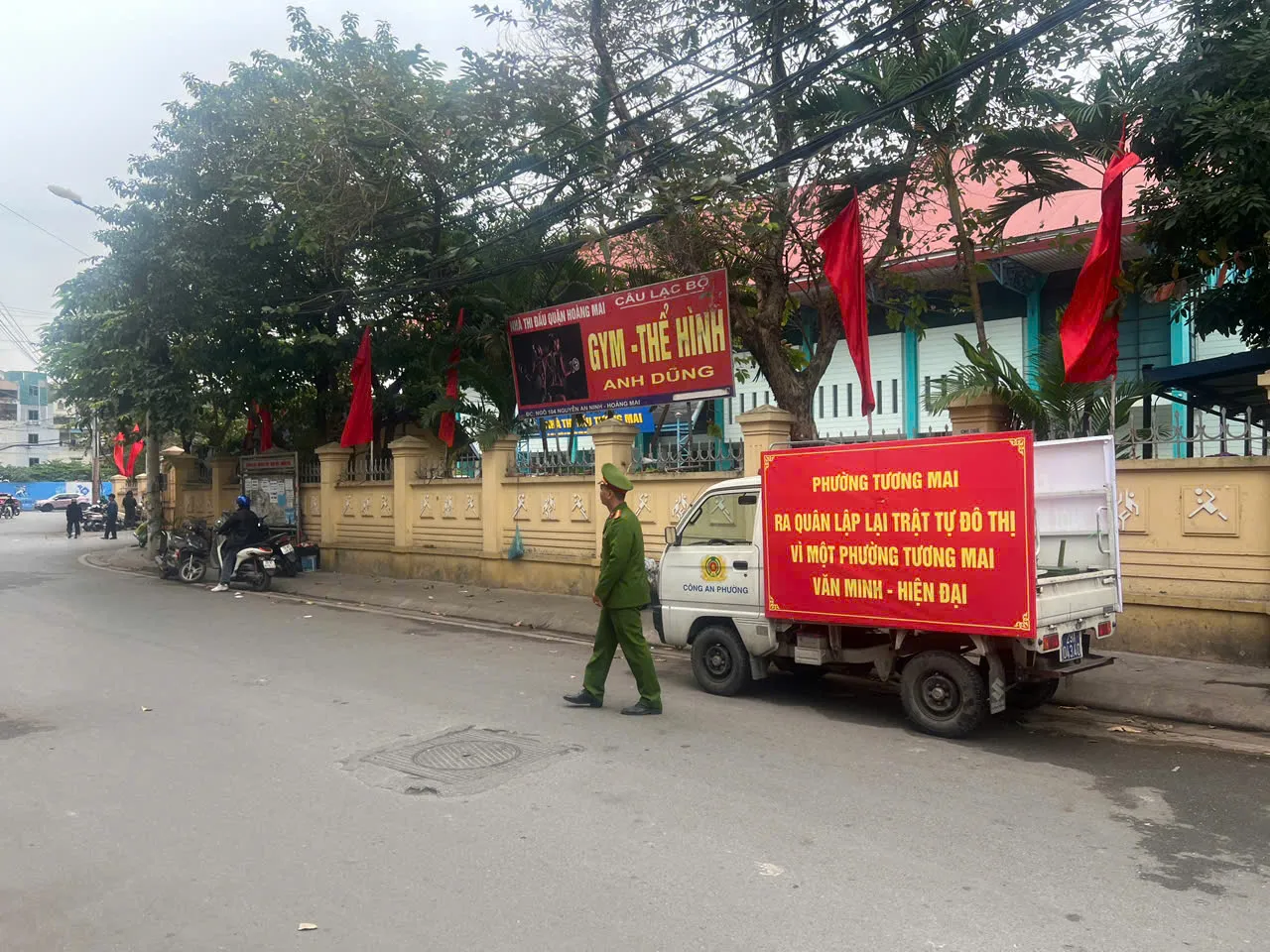 Giải tỏa “chợ cóc” ở Tương Mai, lập lại trật tự đô thị