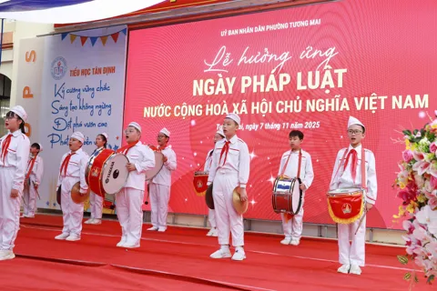 Phường Tương Mai: lan tỏa tinh thần sống và làm việc theo Hiến pháp, pháp luật